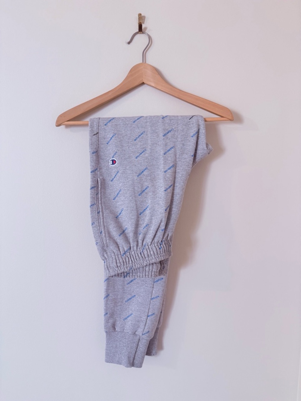 CHAMPION • Gray Logo Jogger Sweatpants